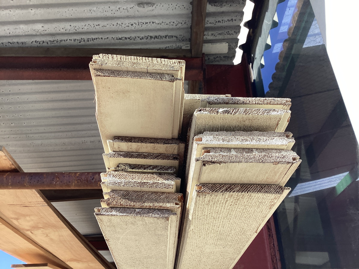 83 x 9 Cedar TG&V Pre Primed Bandsaw Face