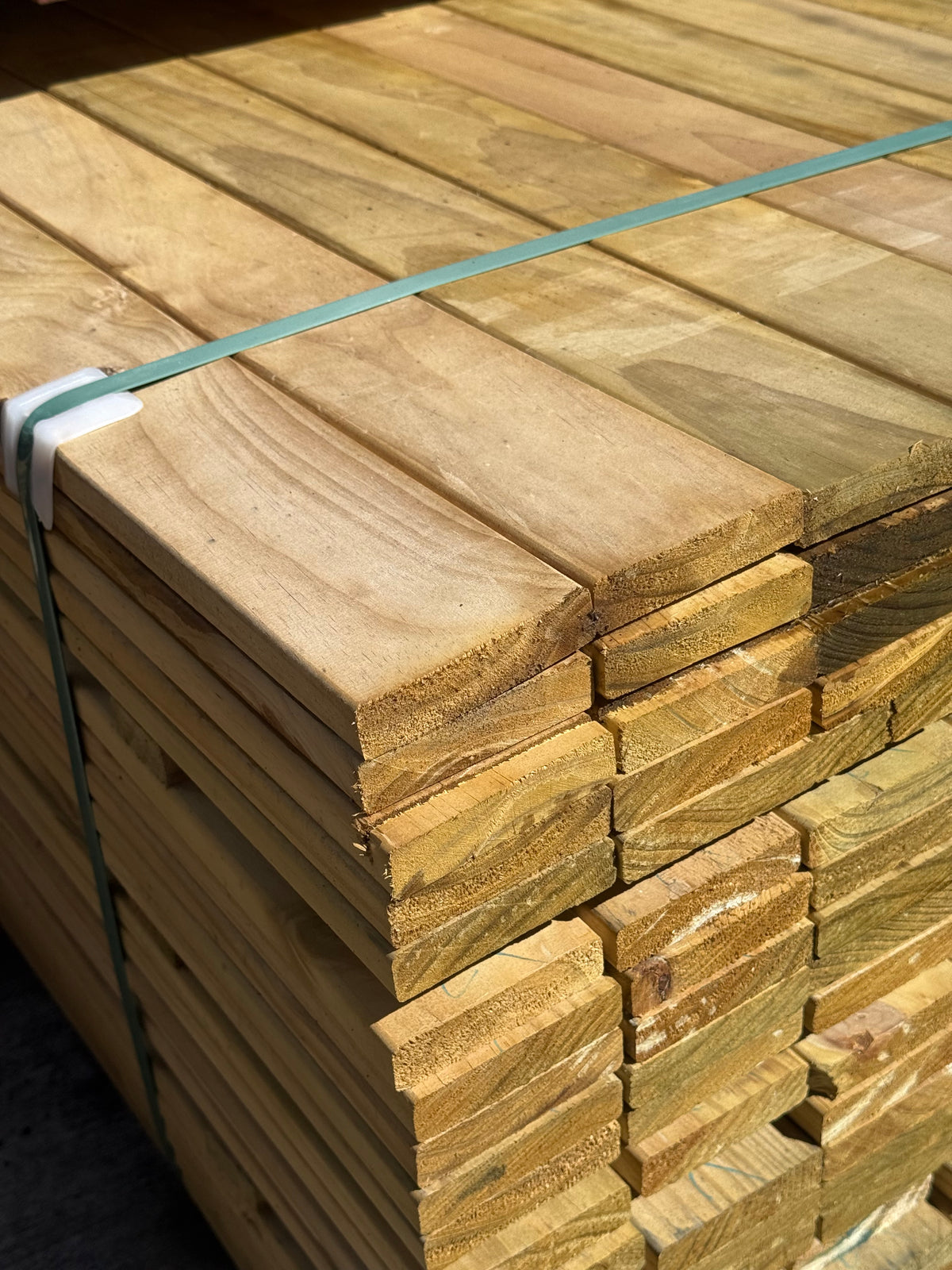 88 x 21 Pine Decking H3.2 Smmoth Faces